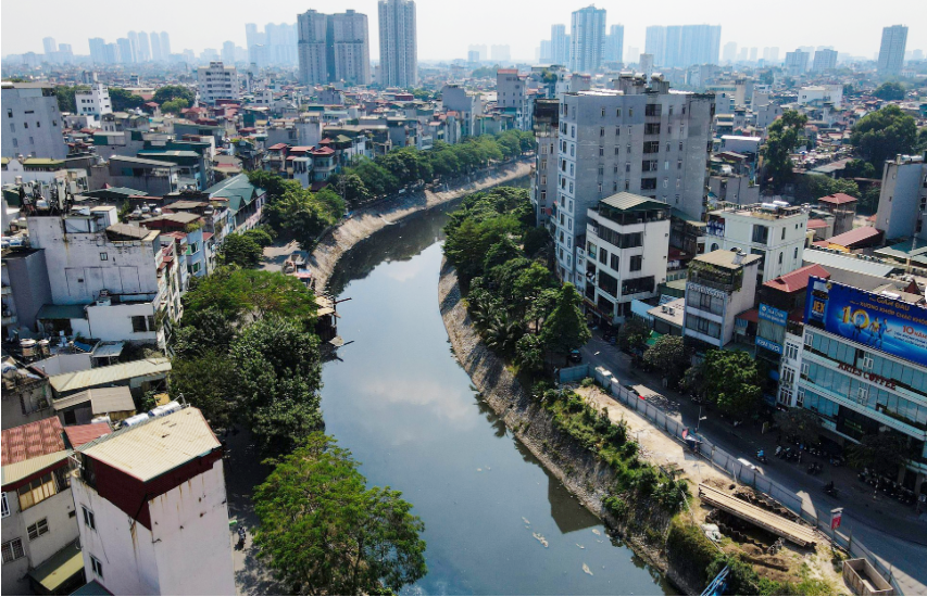 Cảnh choáng ngợp trên con sông hơn 2.000 năm tuổi ở Hà Nội sau khi Tập đoàn top đầu Việt Nam "hồi sinh" - Ảnh 7