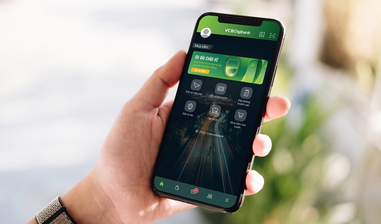 Từ ngày 1/11, chuyển tiền từ 500 triệu đồng bắt buộc phải cung cấp đầy đủ dữ liệu cá nhân và giao dịch - Ảnh 1