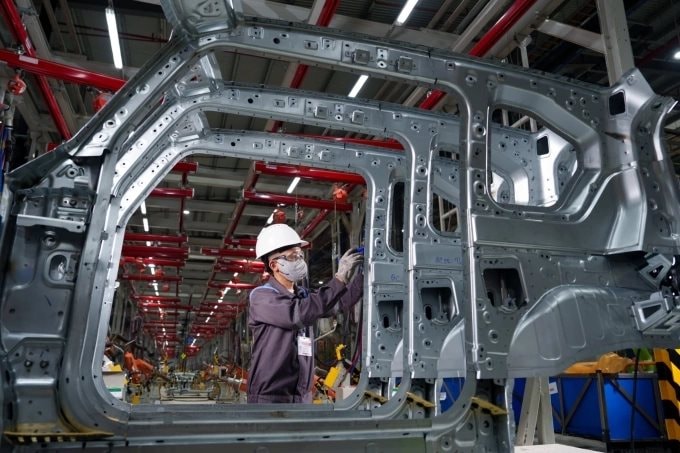 Vingroup lập kỷ lục chưa từng có trong lịch sử VN, tỷ phú Phạm Nhật Vượng tạo kỳ tích trong cùng 1 ngày - Ảnh 2