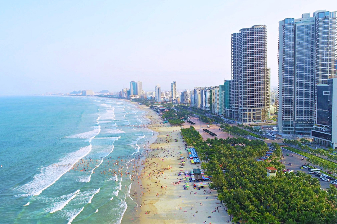 Loạt khách sạn, karaoke nổi tiếng ở Đà Nẵng vi phạm nghiêm trọng an toàn phòng cháy - Ảnh 1