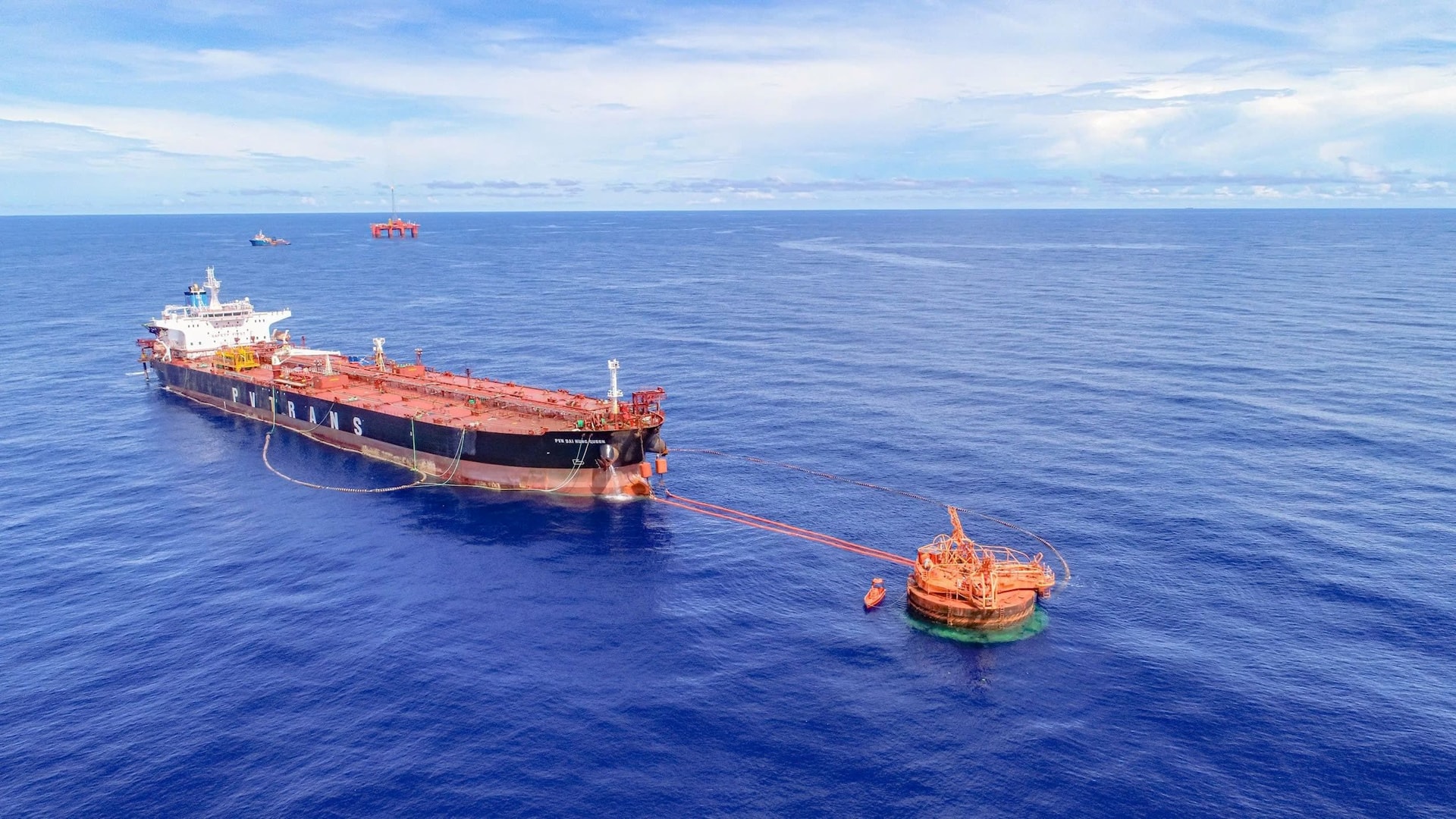 'Ông lớn' vận tải dầu khí Việt Nam báo lãi trên 1.000 tỷ đồng sau 9 tháng - Ảnh 1