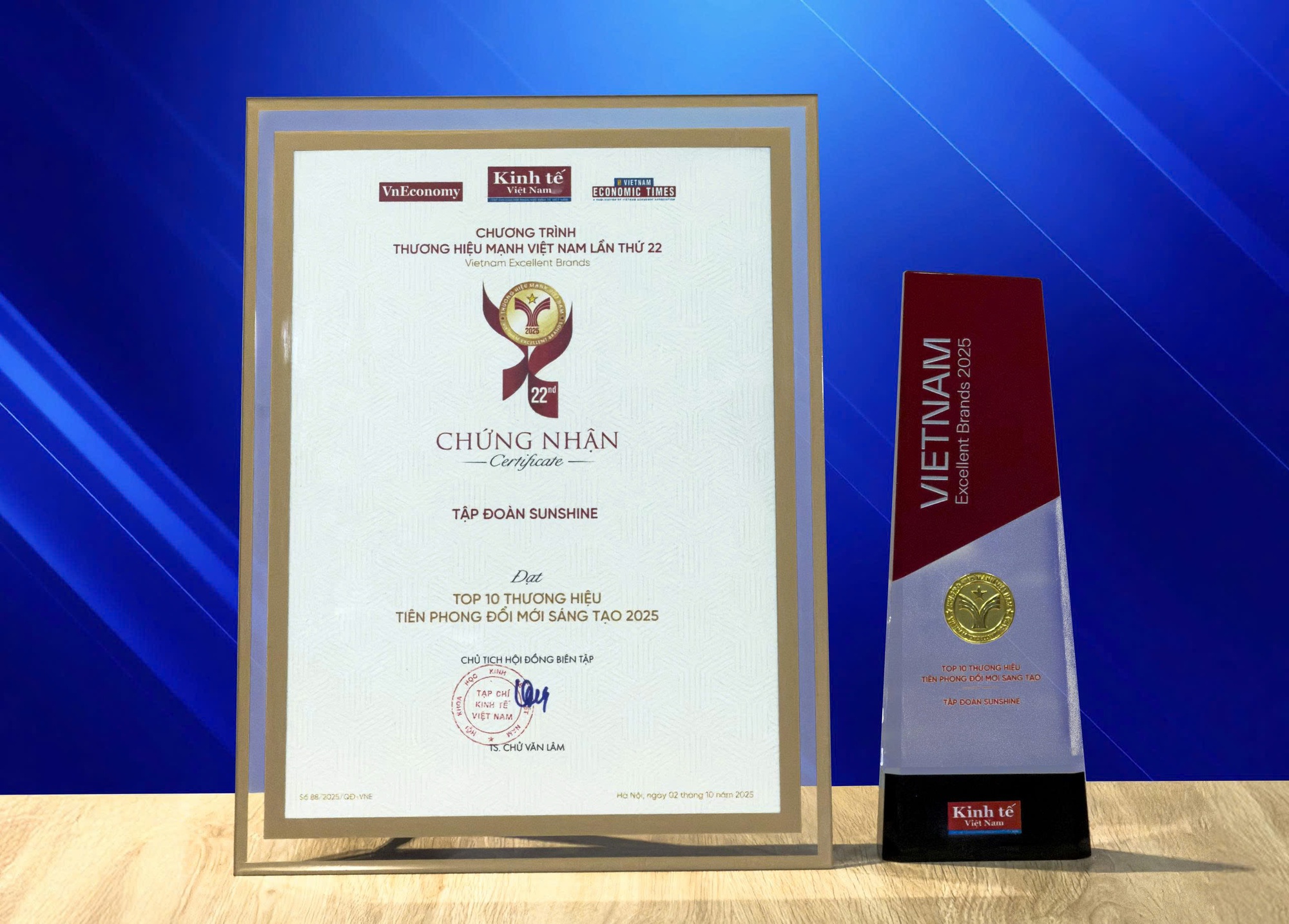 Sunshine Group được vinh danh Top 10 Thương hiệu Tiên phong Đổi mới sáng tạo 2025 - Ảnh 1