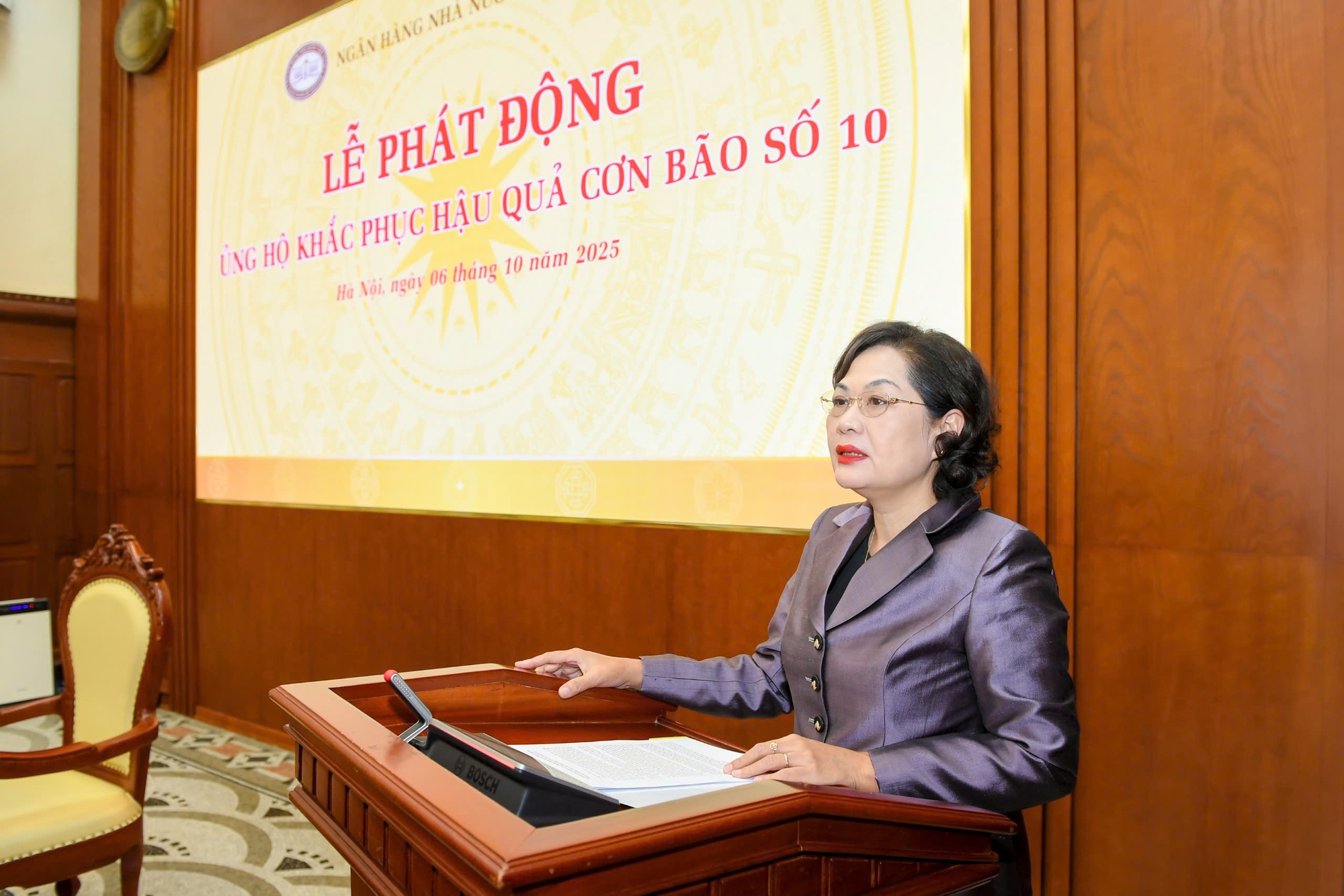 Ngân hàng Nhà nước phát động ủng hộ đồng bào khắc phục thiệt hại do cơn bão số 10 - Ảnh 2