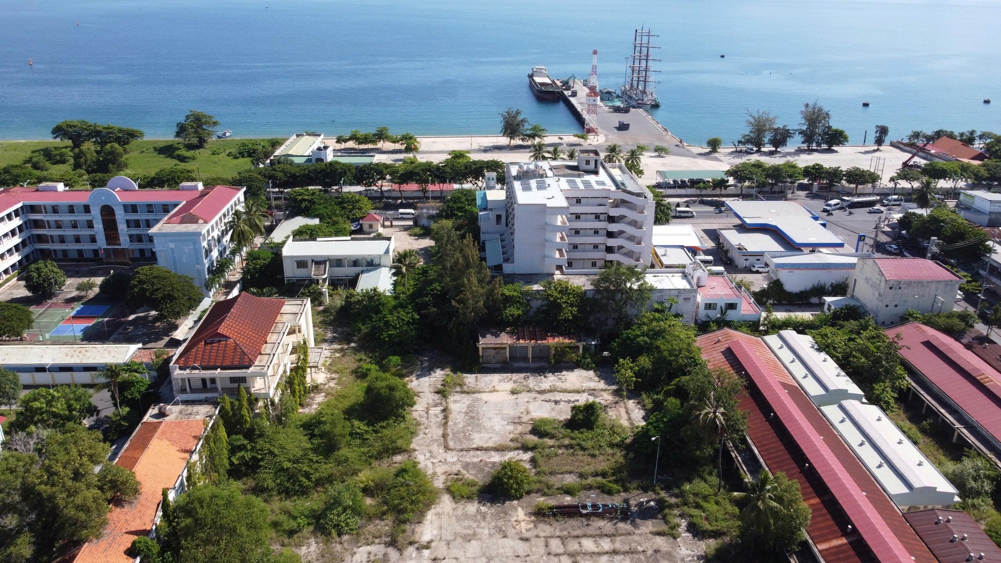 Số phận loạt dự án "đất vàng" ven biển Nha Trang - Ảnh 2