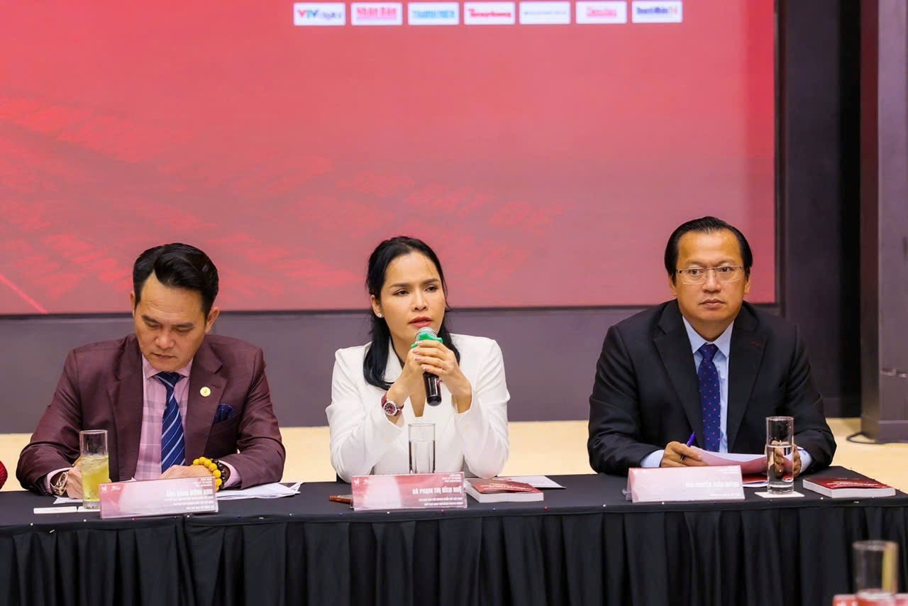 Chương trình 10.000 CEO: 70% thực chiến, 20% cố vấn và 10% lý thuyết - Ảnh 1