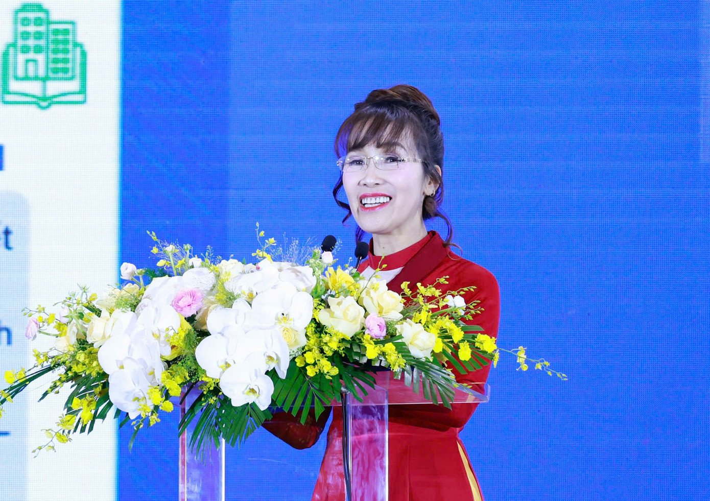 Thủ tướng mong các doanh nhân vượt qua chính mình, vươn ra biển lớn - Ảnh 2