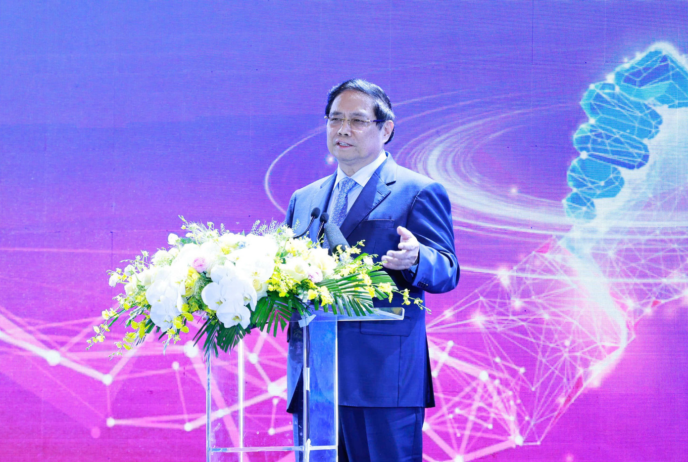 Thủ tướng mong các doanh nhân vượt qua chính mình, vươn ra biển lớn - Ảnh 3