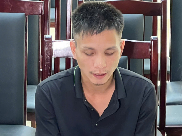 Bơm nước máy vào bình 'phù phép' thành nước Lavie giả bán khắp Hà Nội - Ảnh 1