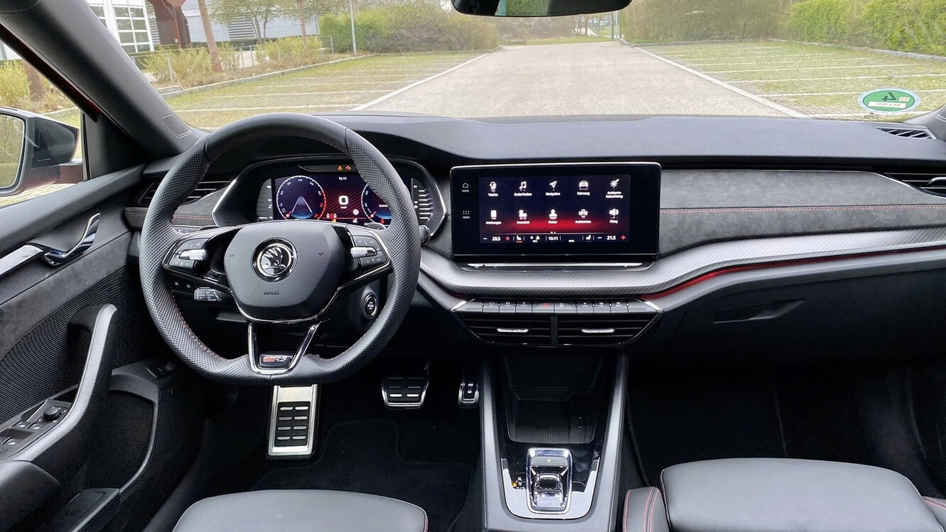 Mẫu sedan giá quy đổi 1,5 tỷ đồng này bán sạch sau 20 phút nhận đặt tại Ấn Độ - Việt Nam chỉ có 1 chiếc - Ảnh 2