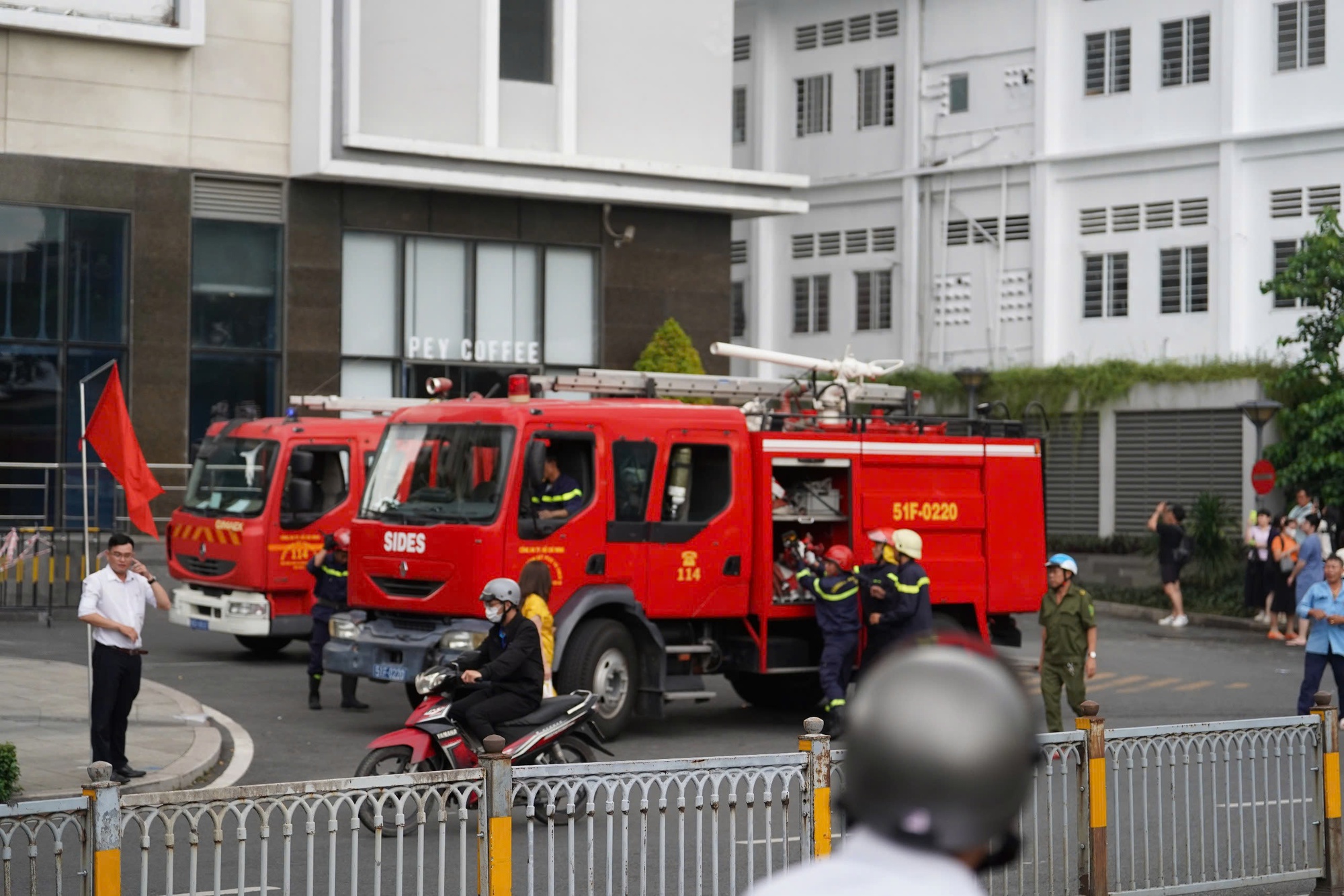 Thông tin mới vụ cháy chung cư River Gate Residence ở phường Khánh Hội - Ảnh 2