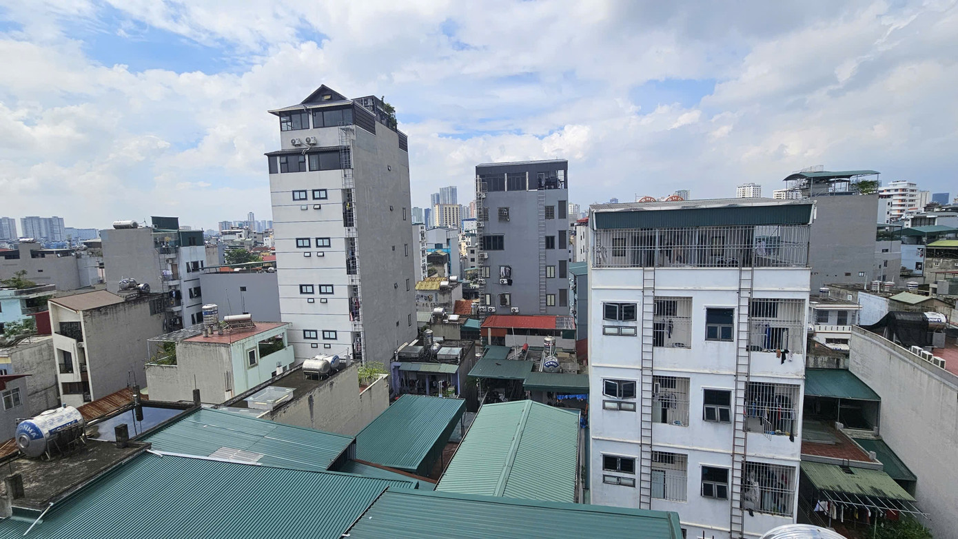 'Thủ phủ' chung cư mini Hà Nội nở rộ nhà xây sai phép, vượt tầng - Ảnh 2