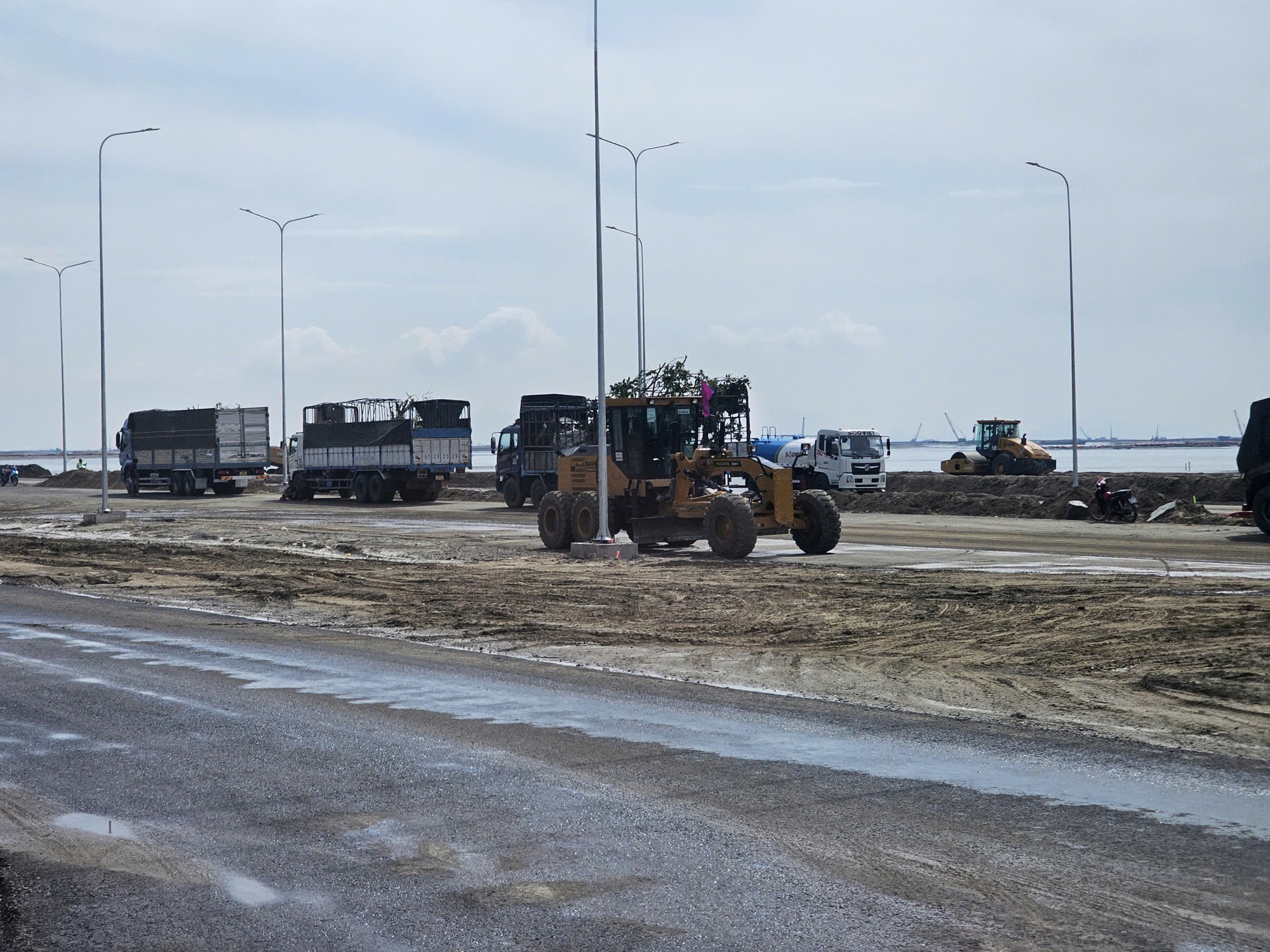 Siêu dự án đô thị 2.870 ha của Vingroup ở Cần Giờ sắp hoàn thành khâu "lấn biển" - Ảnh 3