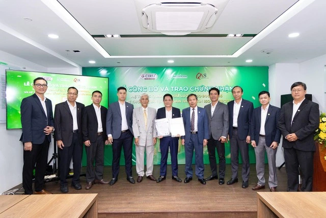 Bảo hiểm AAA tự hào đạt chứng nhận ISO 9001:2015 và ISO/IEC 27001:2022 - Ảnh 1