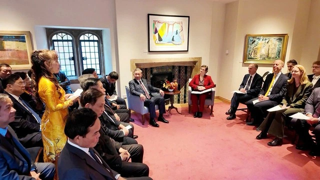 Tiến sĩ Nguyễn Thị Phương Thảo cam kết tiếp tục mở rộng hợp tác cùng ĐH Oxford - Ảnh 1