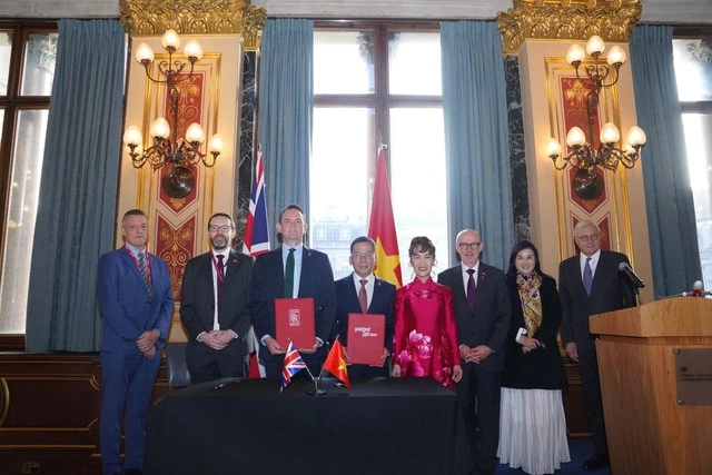 Vietjet và Rolls-Royce ký hợp đồng động cơ Trent 7000 trị giá 3,8 tỉ đô la Mỹ - Ảnh 2