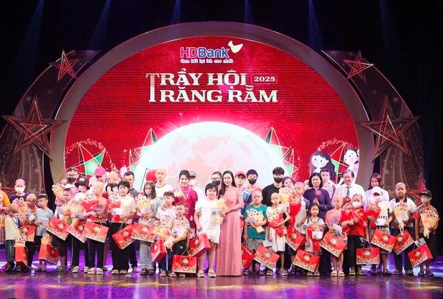 HD Bank - Trái tim sẻ chia cùng ‘Trẩy hội trăng rằm’ - Ảnh 4