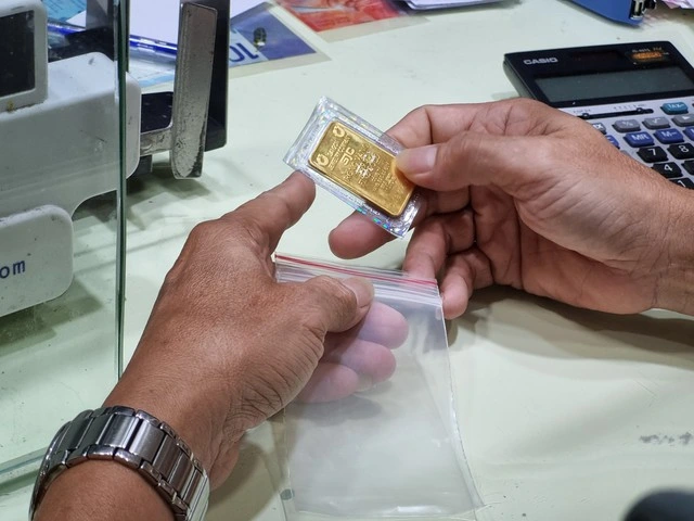 Chính thức hướng dẫn cấp phép sản xuất vàng miếng, nhập khẩu vàng - Ảnh 1