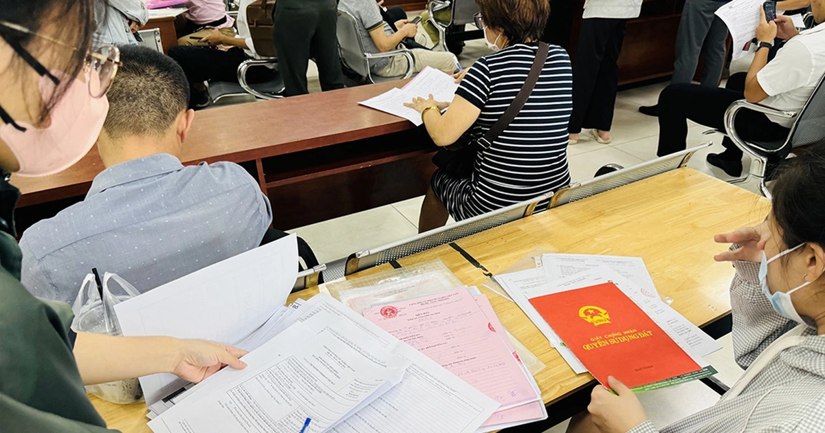 Bỏ xác nhận độc thân khi mua bán nhà đất, xe