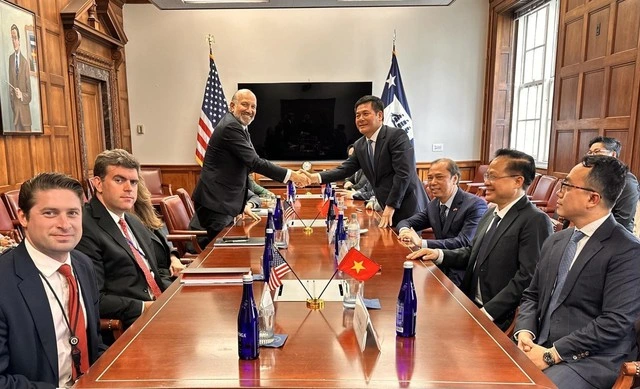 Đất nước sát cánh cùng doanh nghiệp vượt sóng gió - Ảnh 2