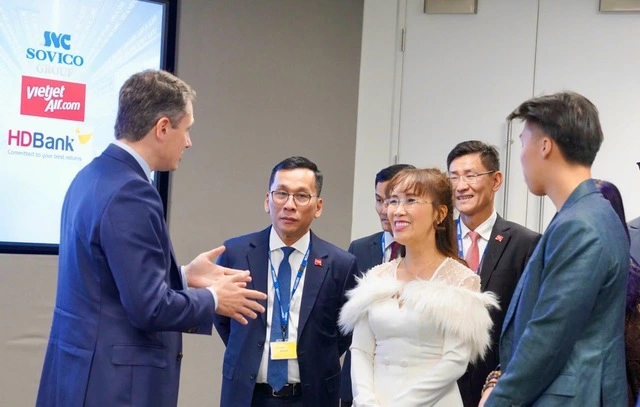 Lãnh đạo HDBank thăm Sàn giao dịch Chứng khoán London - Ảnh 4