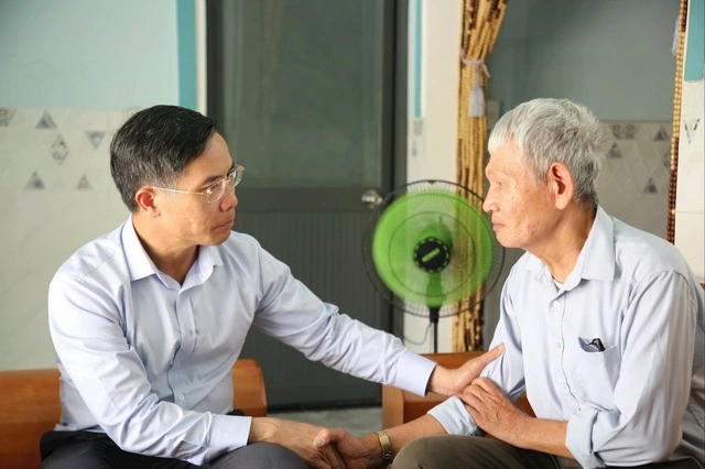 Đà Nẵng xây dựng chính quyền 'vì nhân dân phục vụ' - Ảnh 1