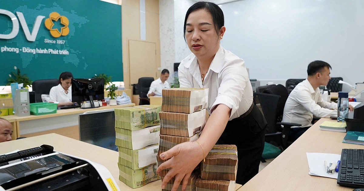 Lãi suất tiết kiệm âm thầm tăng