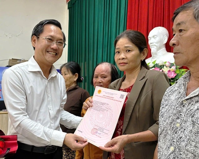 Đà Nẵng xây dựng chính quyền 'vì nhân dân phục vụ' - Ảnh 2