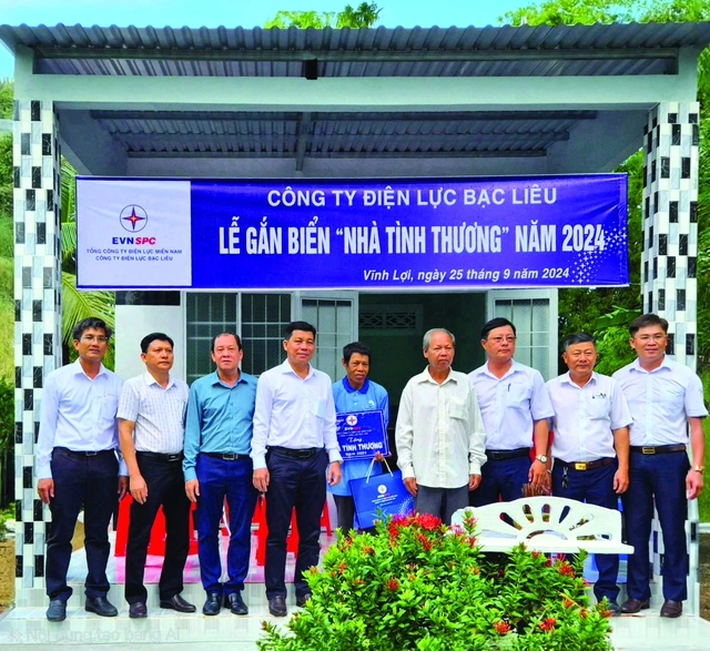 Điện lực miền Nam - EVNSPC: Viết tiếp những ‘thiên anh hùng ca’ - Ảnh 3