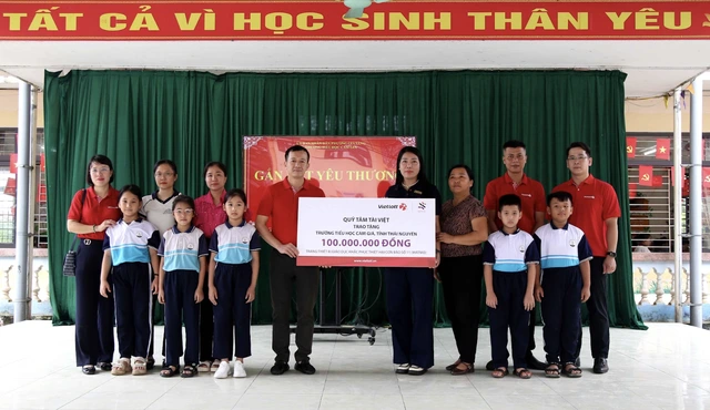 Vietlott hỗ trợ 3 tỉnh miền Bắc sau bão số 11 - Ảnh 2