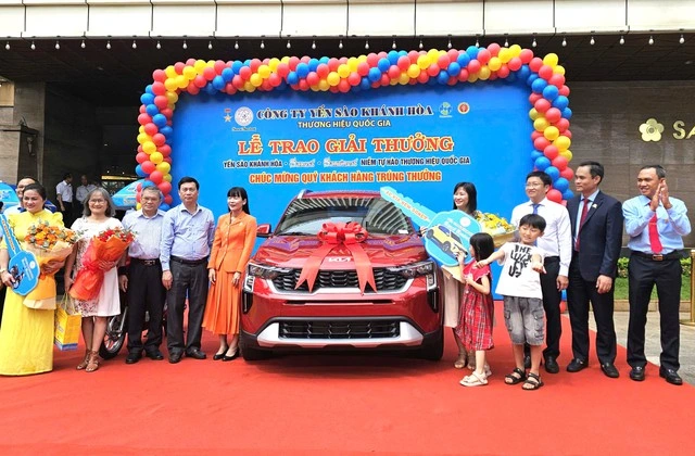 Mua yến sào, khách hàng ở Đắk Lắk trúng ô tô - Ảnh 2