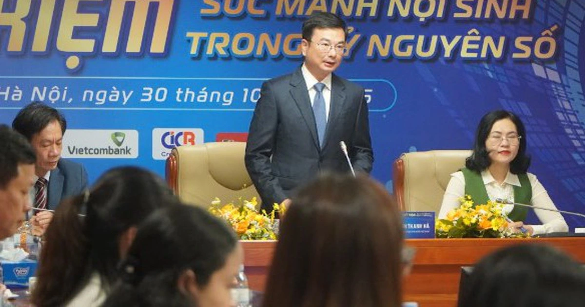 Phó thống đốc: Tiền gửi của người dân gần 8 triệu tỉ đồng