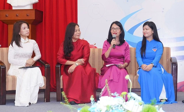 Vinh danh phụ nữ ngành hàng không: Vững vàng vươn cao - Phát triển bền vững - Ảnh 3