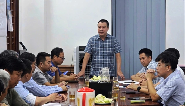 Công trường mở rộng cao tốc La Sơn - Hòa Liên bước vào thi đua 30 ngày - Ảnh 2