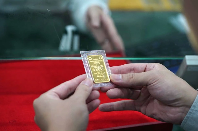 Giá vàng hôm nay 20.10.2025: Công ty tăng giá mua vàng miếng SJC - Ảnh 1