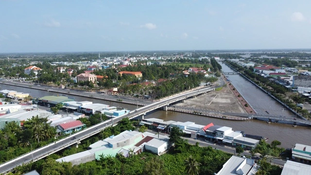 Đột phá hạ tầng, Cà Mau khẳng định vị thế cực tăng trưởng - Ảnh 1