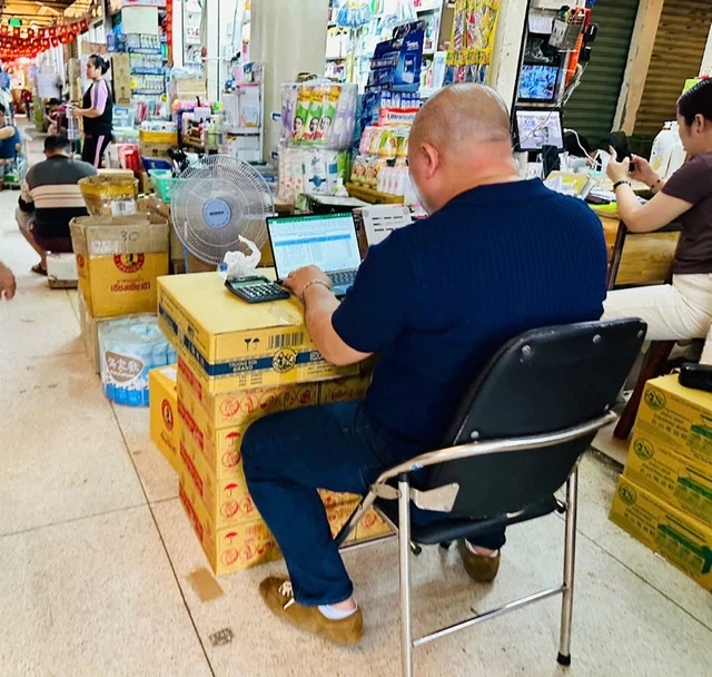 Vẫn băn khoăn doanh thu đóng thuế của hộ kinh doanh - Ảnh 2