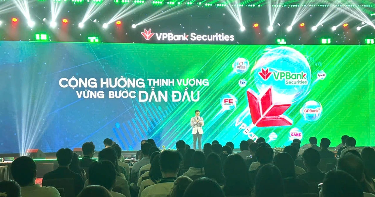 VPBankS chào bán cổ phiếu ra công chúng với giá 33.900 đồng/cổ phiếu