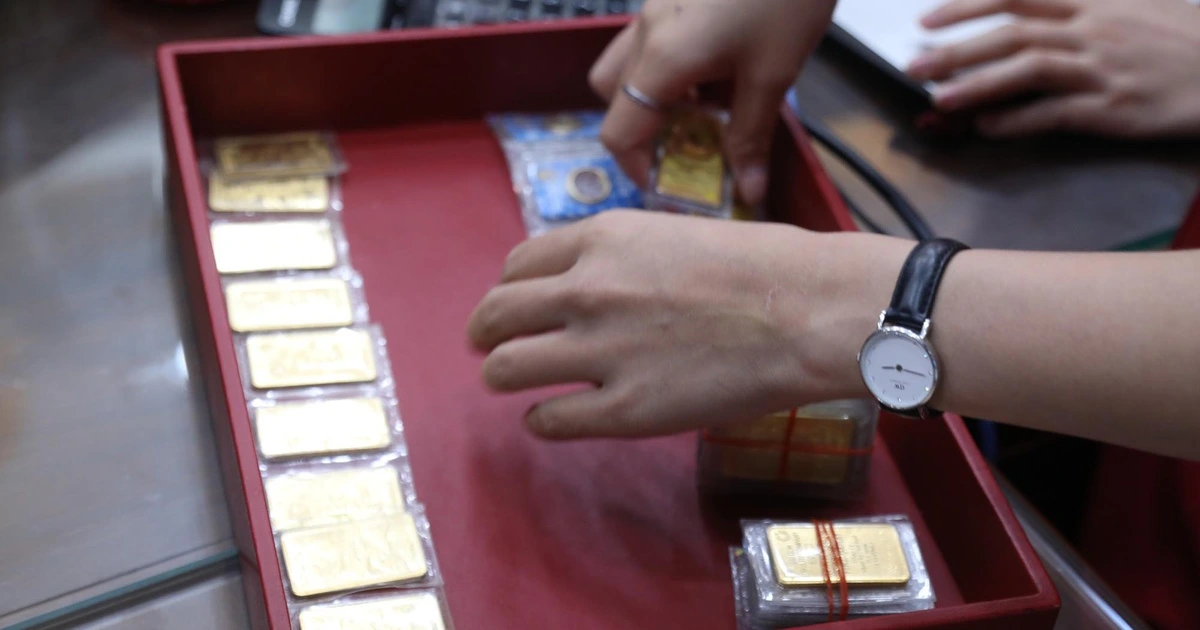 Giá vàng hôm nay 25.10.2025: SJC tăng 700.000 đồng mỗi lượng ngược chiều thế giới