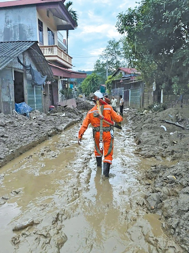 Tổng công ty Điện lực miền Bắc: Tự hào chặng đường 56 năm - Ảnh 2