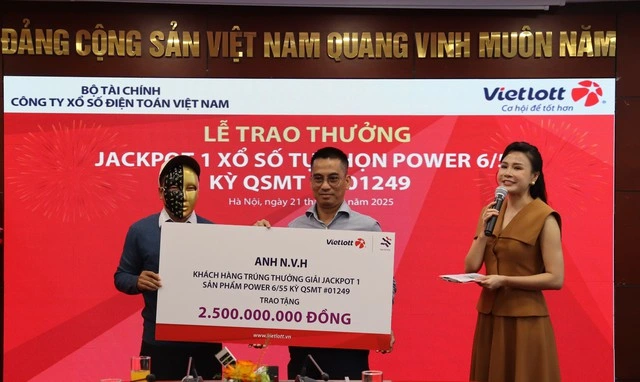 Thầy giáo ở Đà Nẵng trúng hơn 179 tỉ Vietlott - Ảnh 2