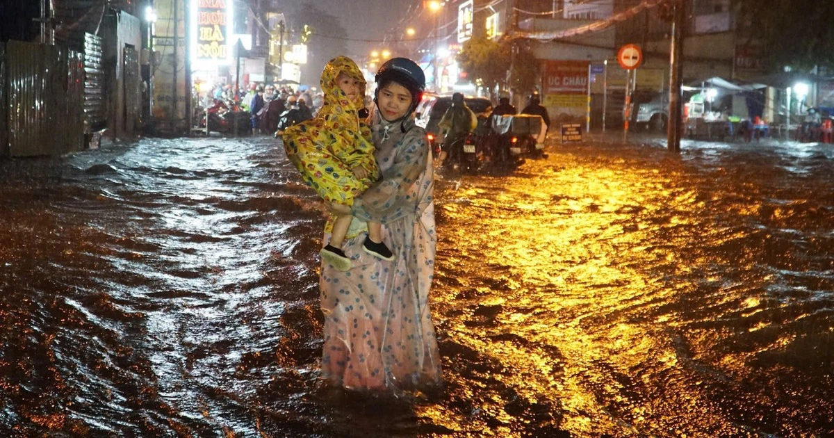 TP.HCM và loạt tỉnh miền Tây có thể ngập do triều cường cao cộng mưa lớn
