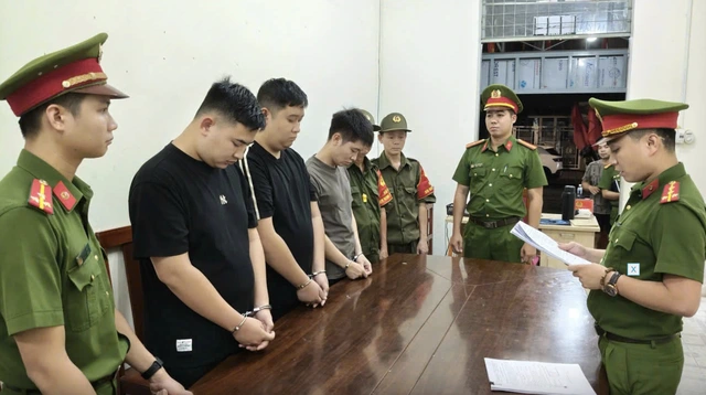 Ai bị cuốn theo cơn lốc tiền ảo? - Ảnh 4