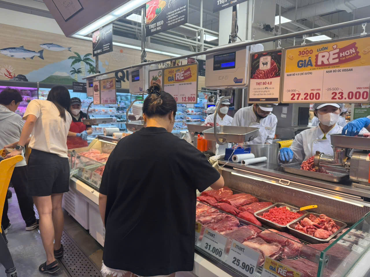 Thịt heo ngoại lại đè heo nội - Ảnh 2