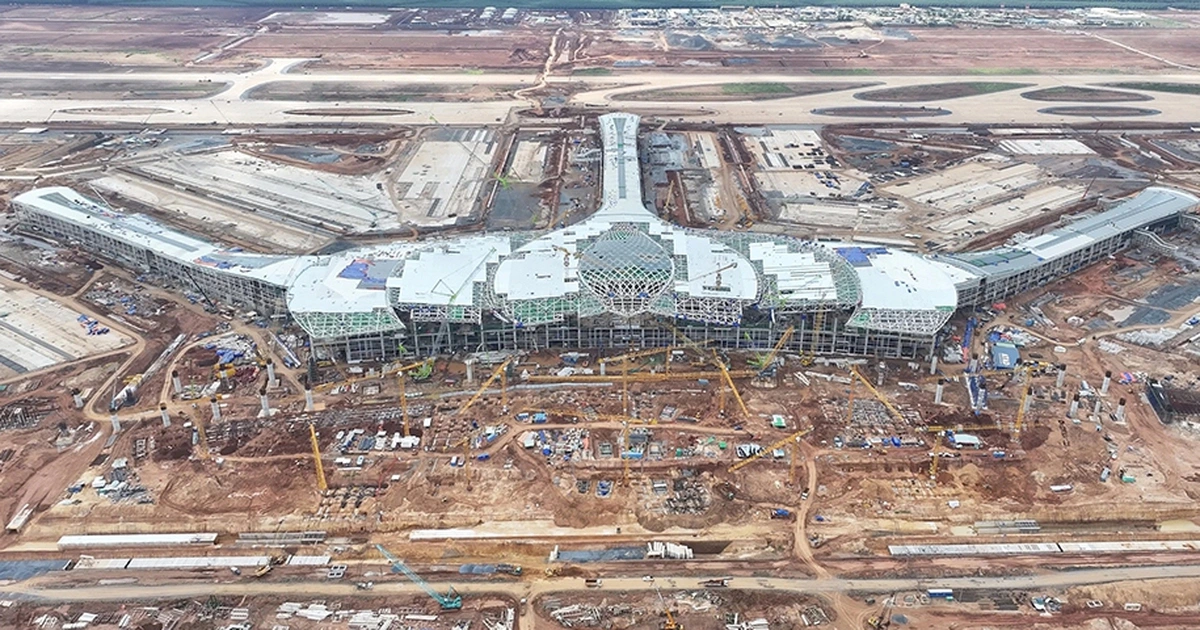 Những công trình chở khát vọng vươn mình của dân tộc