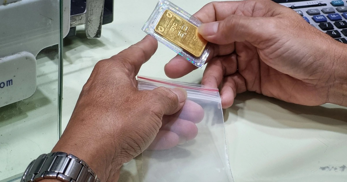 Giá vàng lên đỉnh, thị trường không có nguồn