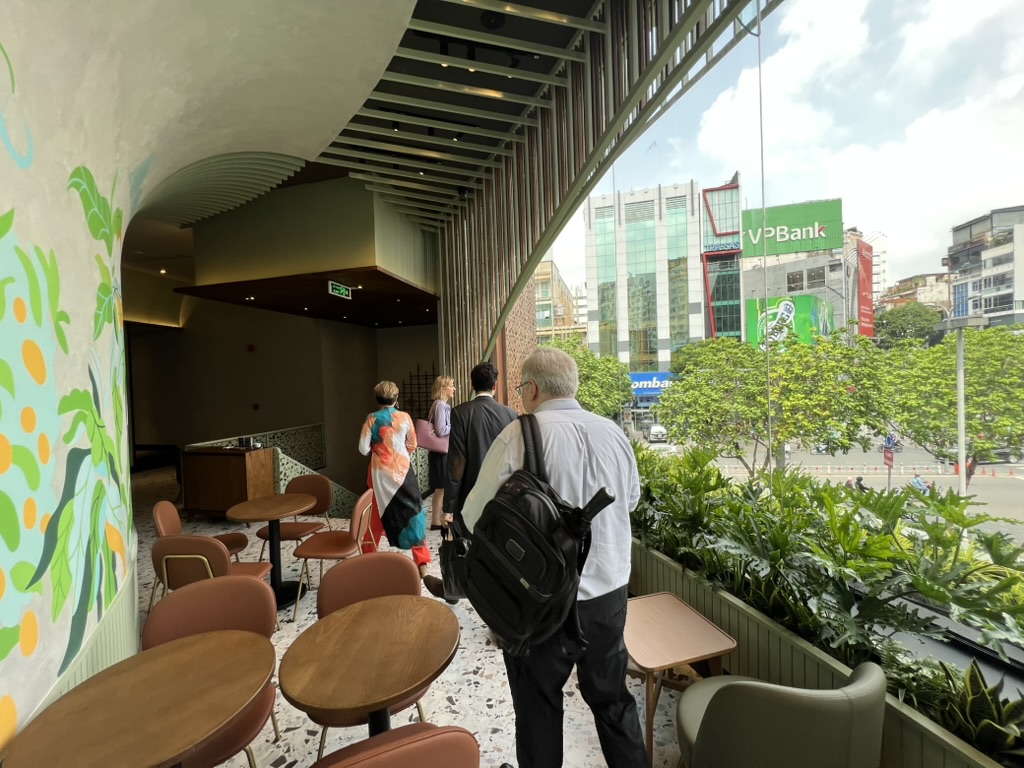 Có gì phía sau 50.000 quán hàng đóng cửa? - Ảnh 2