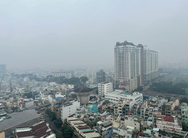 Sáng nay bầu trời TP.HCM đục ngầu kéo dài vì sao? - Ảnh 3