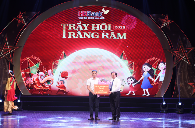 HD Bank - Trái tim sẻ chia cùng ‘Trẩy hội trăng rằm’ - Ảnh 2