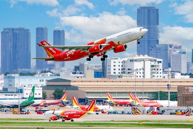 Mừng ngày đôi 10.10, Vietjet tặng triệu vé giảm nửa giá cho tín đồ du lịch - Ảnh 1