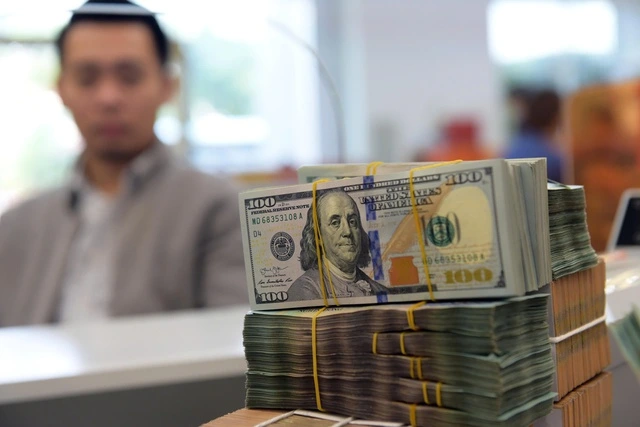 Trục lợi bảo hiểm nhân thọ: Khách hàng chân chính có thiệt thòi? - Ảnh 2